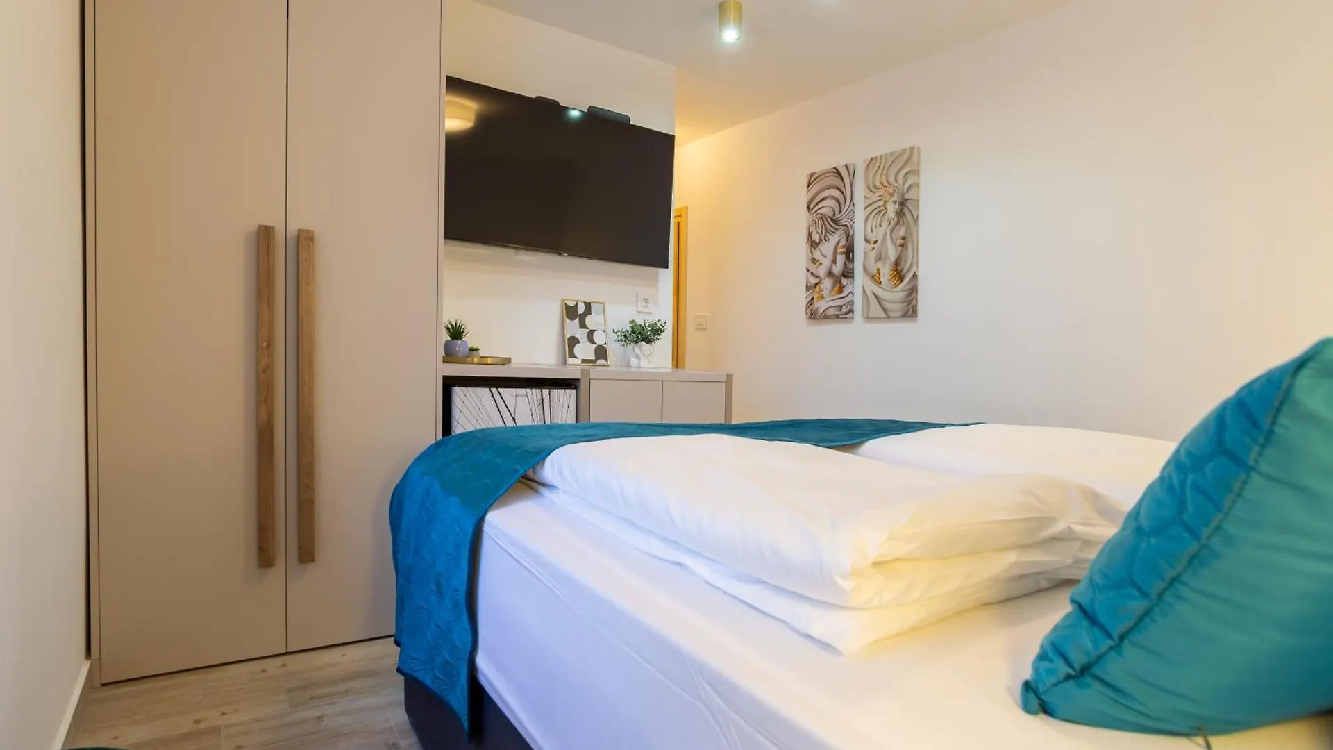 Luxury Lifestyle Rooms Split 0*,  Chorvatsko